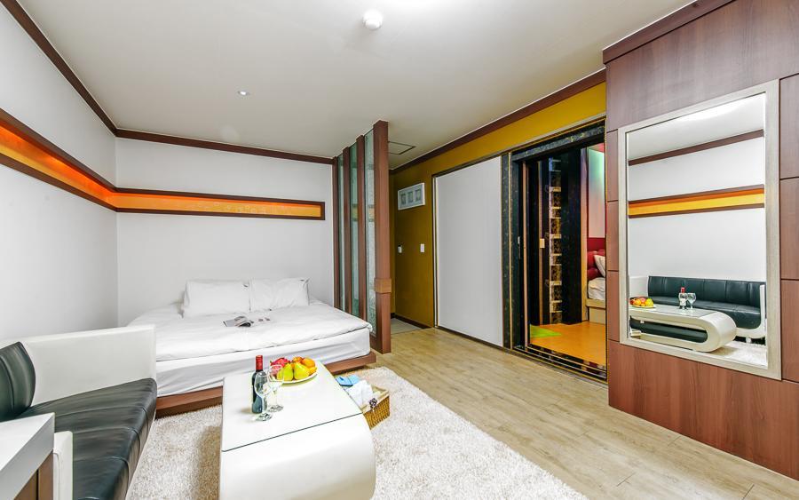 Mk Hotel Йосу Екстериор снимка